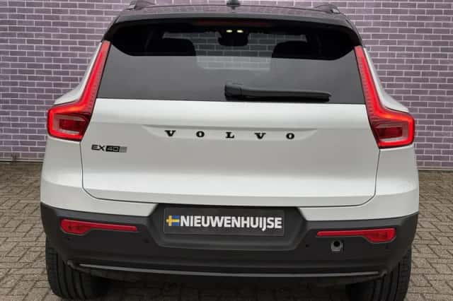 Volvo EX40 (2026) thumbnail 14