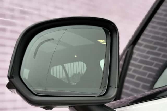 Volvo EX40 (2026) thumbnail 21
