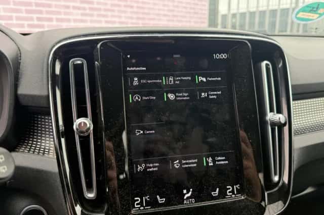 Volvo XC40 (2022) thumbnail 8