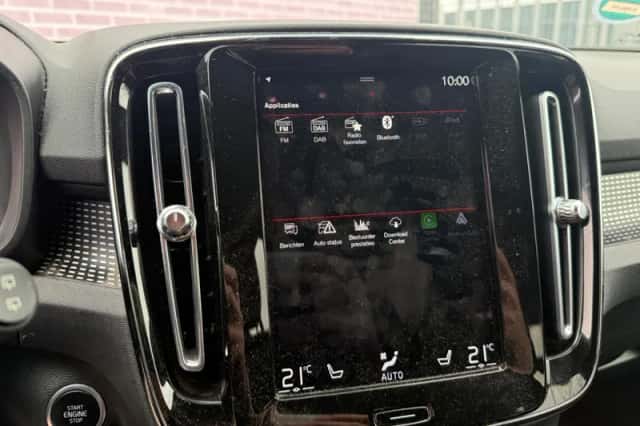 Volvo XC40 (2022) thumbnail 9
