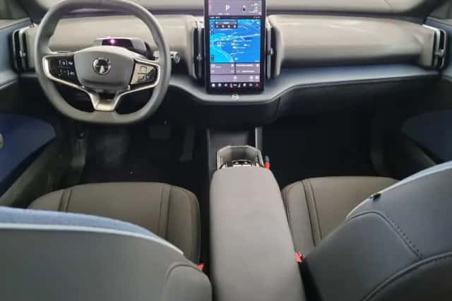 Volvo EX30 (2025) thumbnail 4