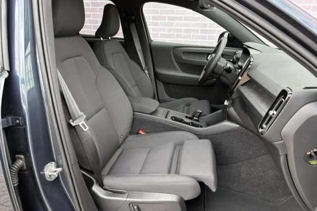 Volvo EX40 (2026) thumbnail 6