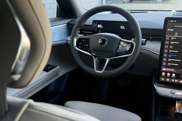 Volvo ES90 (2026) thumbnail 38