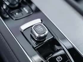 Volvo XC90 thumbnail 18