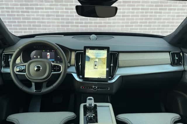 Volvo XC90 (2026) thumbnail 4