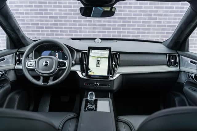 Volvo XC90 (2026) thumbnail 4