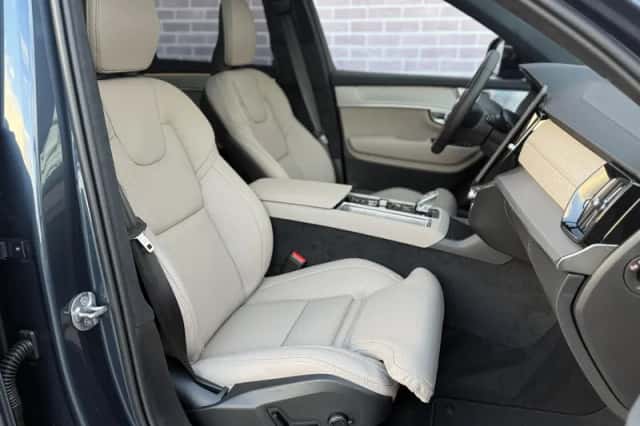 Volvo XC90 (2026) thumbnail 5