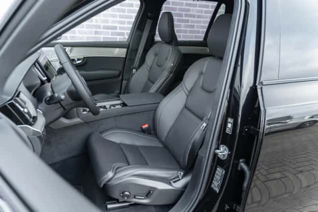 Volvo XC90 (2026) thumbnail 9