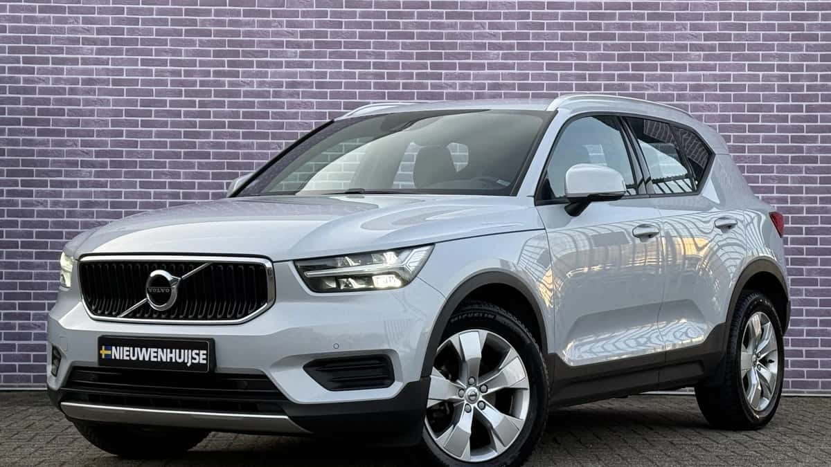 Volvo XC40 — foto 1