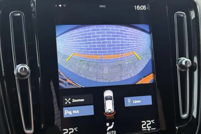 Volvo XC40 (2022) thumbnail 20