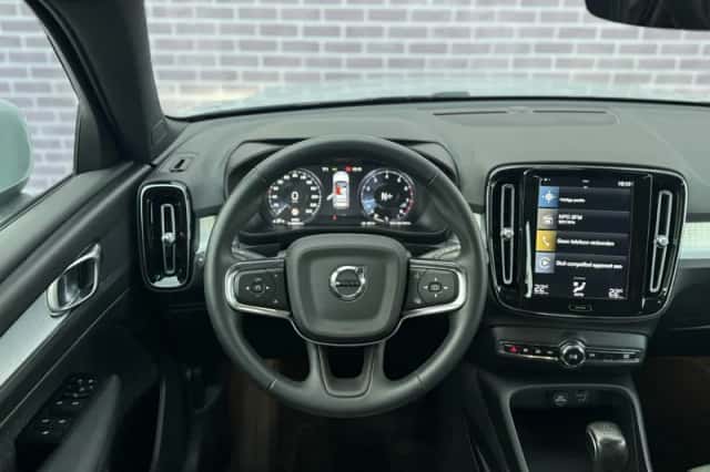 Volvo XC40 (2022) thumbnail 25