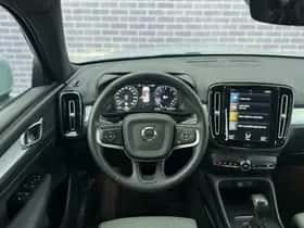 Volvo XC40 thumbnail 25