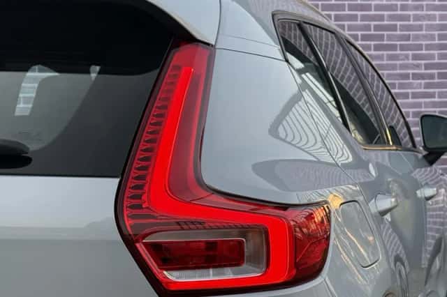 Volvo XC40 (2022) thumbnail 8