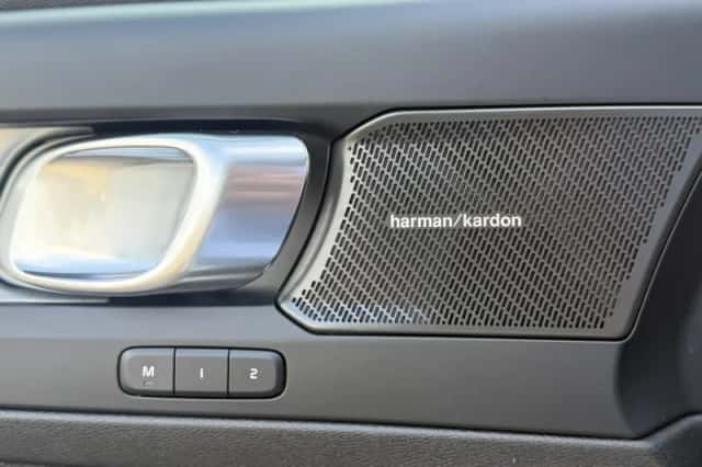 Volvo XC40 (2025) thumbnail 11