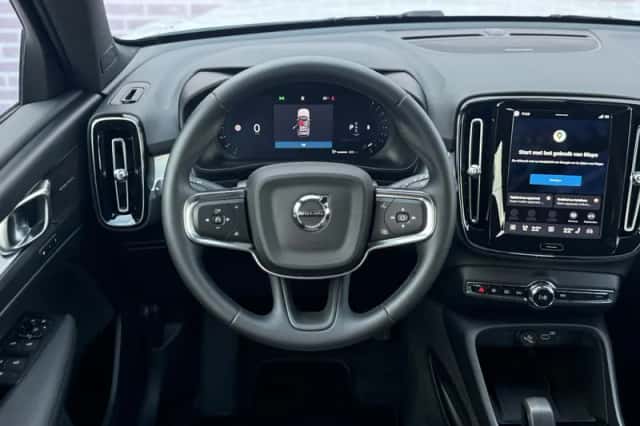 Volvo XC40 (2025) thumbnail 27