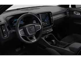 Volvo EX40 thumbnail 4