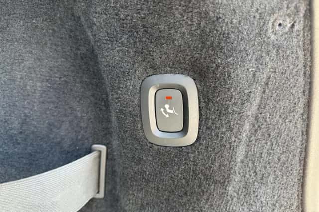 Volvo V90 (2018) thumbnail 15