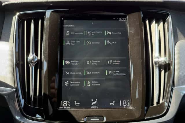 Volvo V90 (2018) thumbnail 20