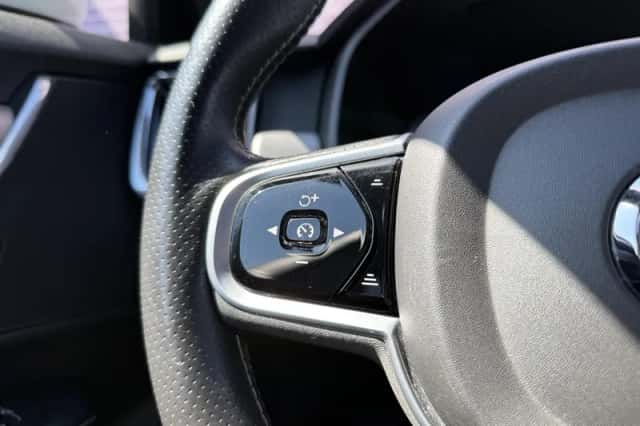 Volvo V90 (2018) thumbnail 26