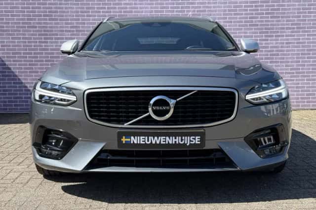 Volvo V90 (2018) thumbnail 10