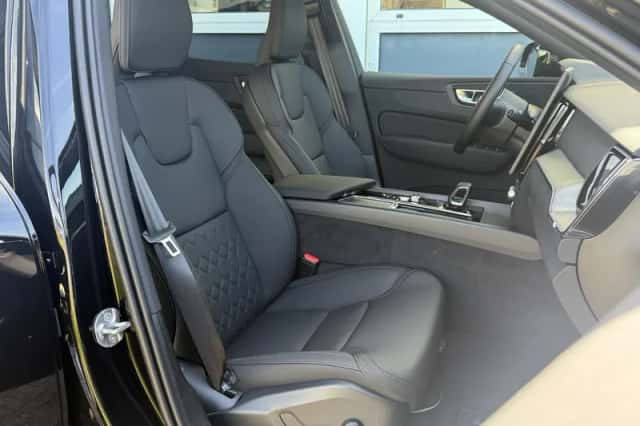 Volvo XC60 (2026) thumbnail 5