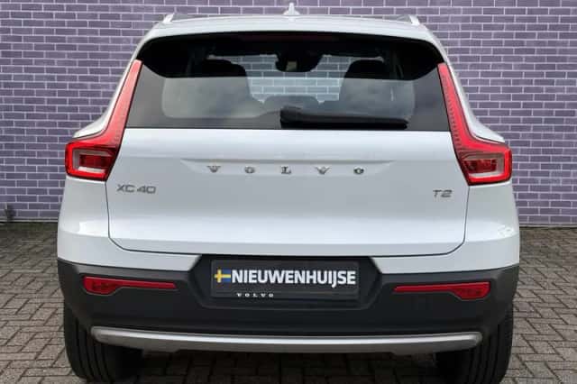 Volvo XC40 (2022) thumbnail 12