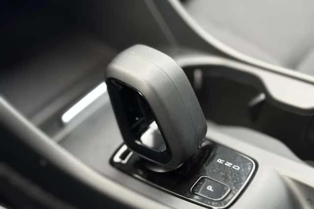 Volvo XC40 (2022) thumbnail 14
