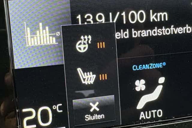 Volvo XC40 (2022) thumbnail 16