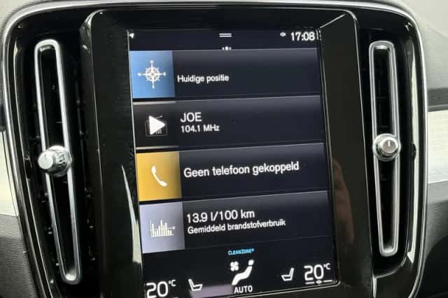 Volvo XC40 (2022) thumbnail 20