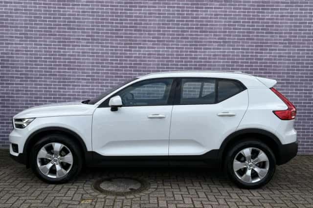 Volvo XC40 (2022) thumbnail 23