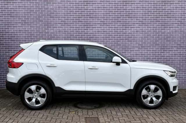 Volvo XC40 (2022) thumbnail 24