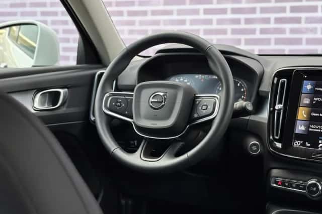 Volvo XC40 (2022) thumbnail 10
