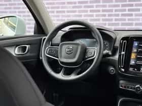 Volvo XC40 thumbnail 10