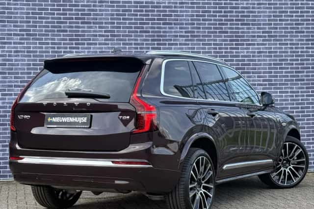 Volvo XC90 (2025) thumbnail 3