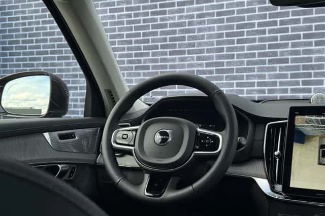 Volvo XC90 (2025) thumbnail 32
