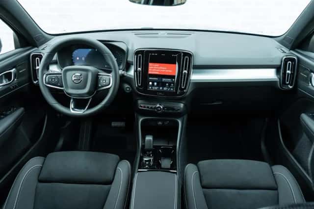 Volvo XC40 (2026) thumbnail 4