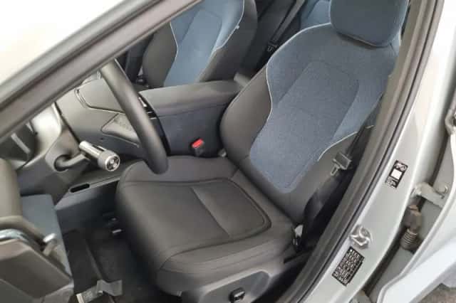 Volvo EX30 (2025) thumbnail 5