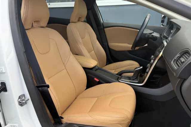 Volvo V40 (2019) thumbnail 5
