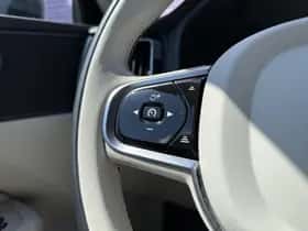 Volvo XC60 thumbnail 25