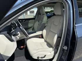 Volvo XC60 thumbnail 5