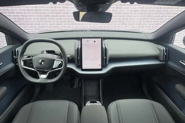Volvo EX30 (2026) thumbnail 4