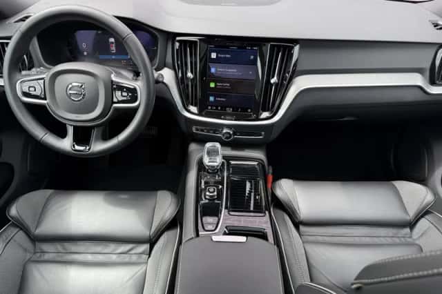 Volvo V60 (2023) thumbnail 5
