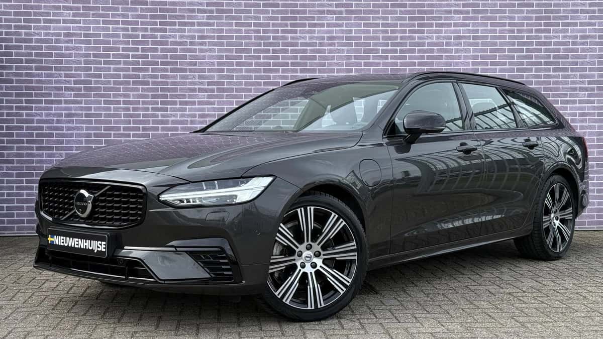 Volvo V90 — foto 1