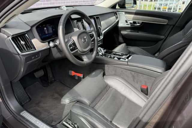 Volvo V90 (2025) thumbnail 13