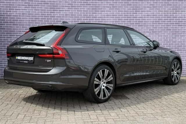 Volvo V90 (2025) thumbnail 3