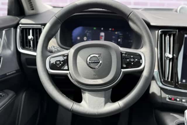 Volvo V90 (2025) thumbnail 23