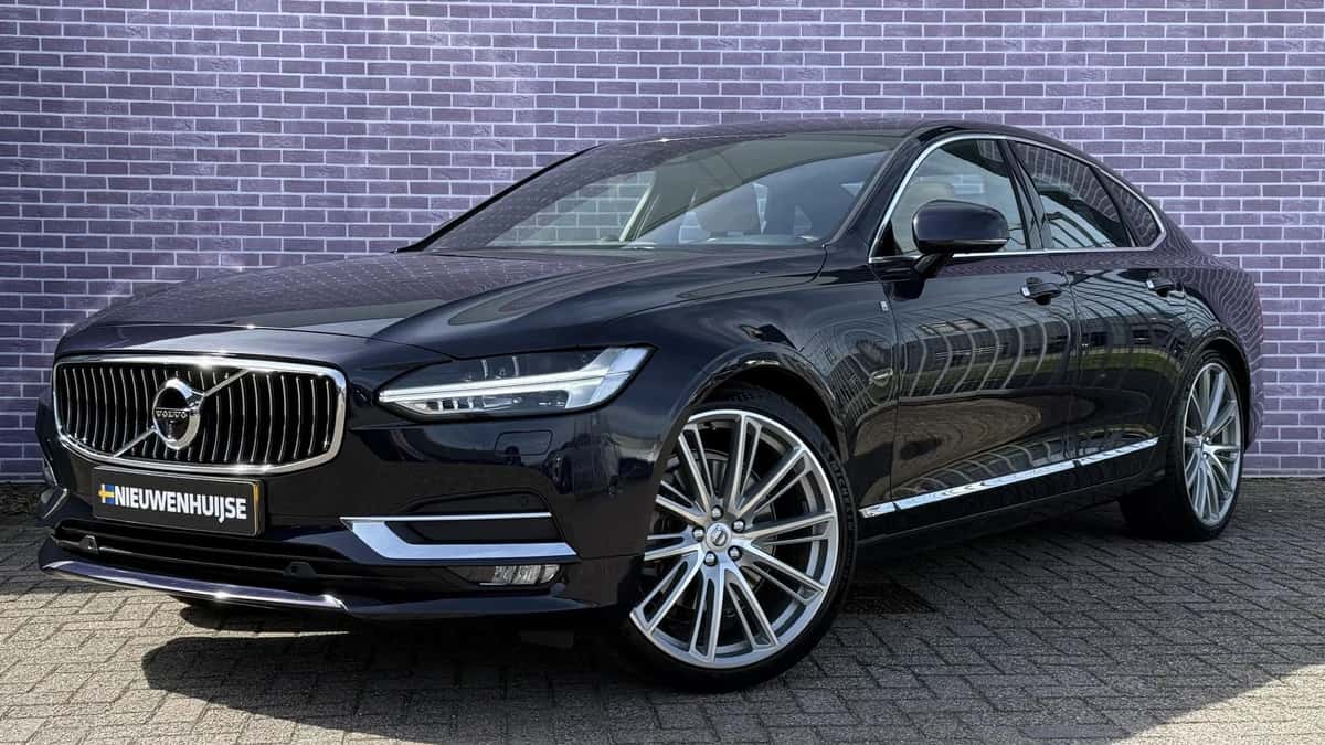 Volvo S90 — foto 1