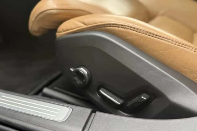 Volvo S90 (2016) thumbnail 31