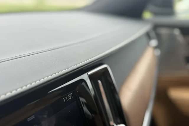 Volvo S90 (2016) thumbnail 33