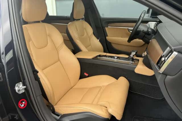 Volvo S90 (2016) thumbnail 6